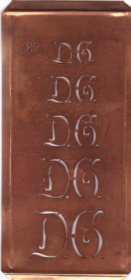 Stickschablone mit Monogramm DG in 5 Größen