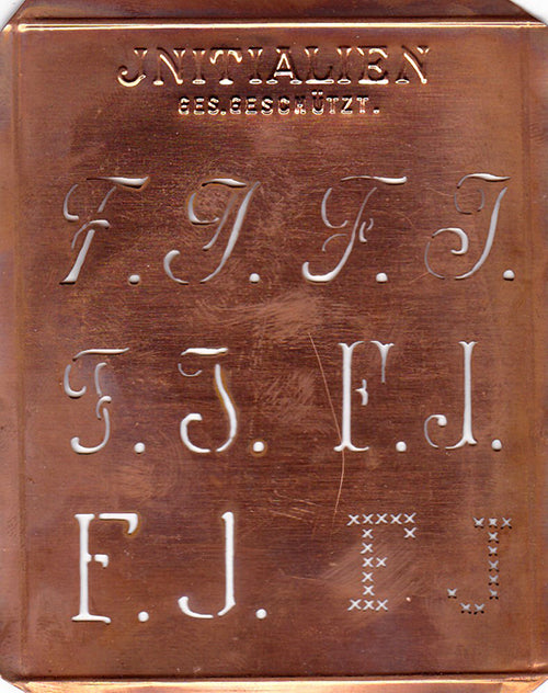 www.knopfparade.de - FJ - Hübsche, alte Wäscheschablone mit 6 Monogrammen