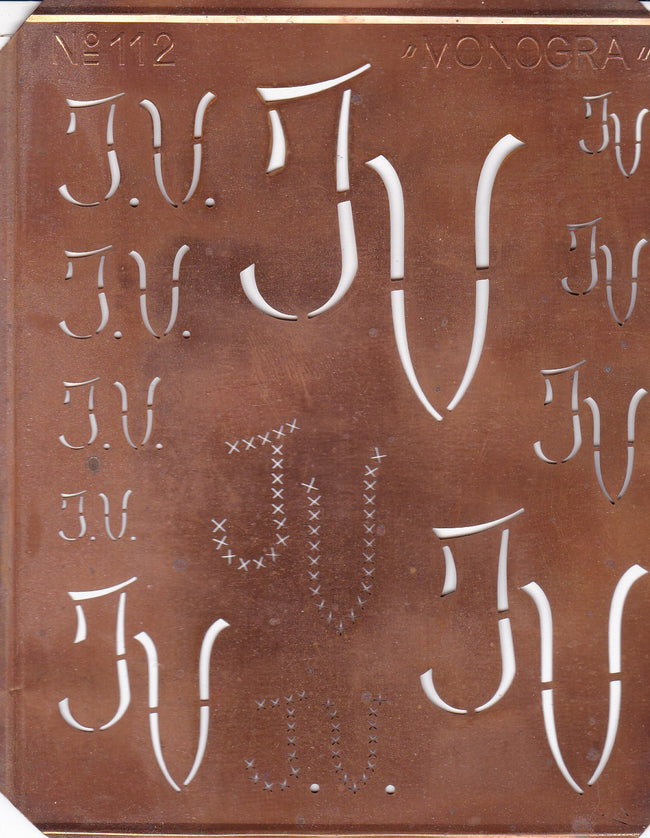 www.knopfparade.de - JV - Große Monogrammschablone mit 12 Monogrammen