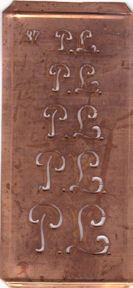 Stickschablone mit Monogramm PL in 5 Größen