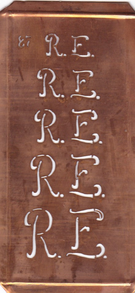 Stickschablone mit Monogramm RE in 5 Größen