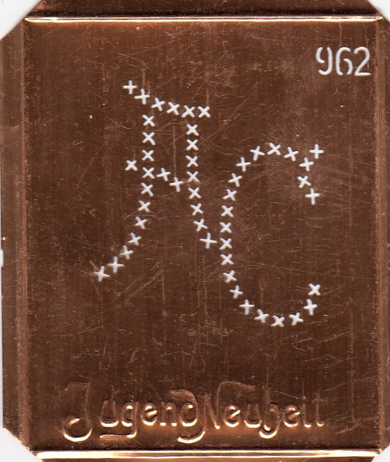 AC Kreuzstich Monogrammschablone aus Kupferblech