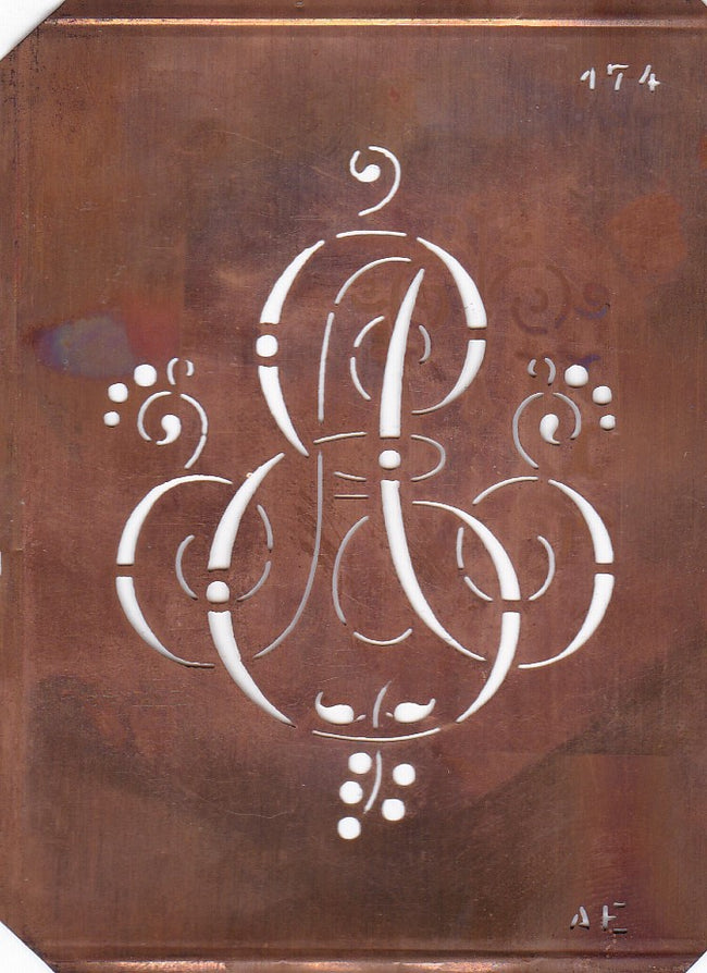 AE - Alte Monogramm Schablone mit Schnörkeln