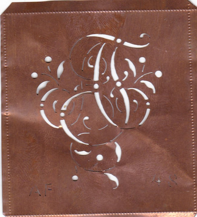 AF - Alte Schablone aus Kupferblech mit klassischem verschlungenem Monogramm