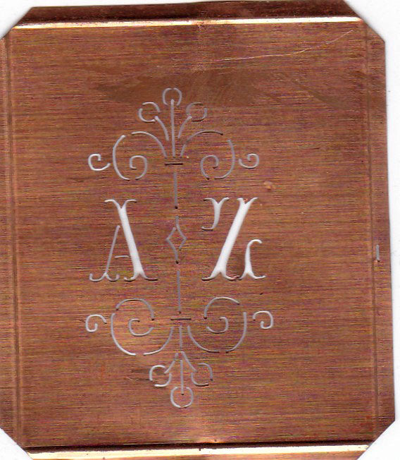 AZ - Besonders hübsche alte Monogrammschablone