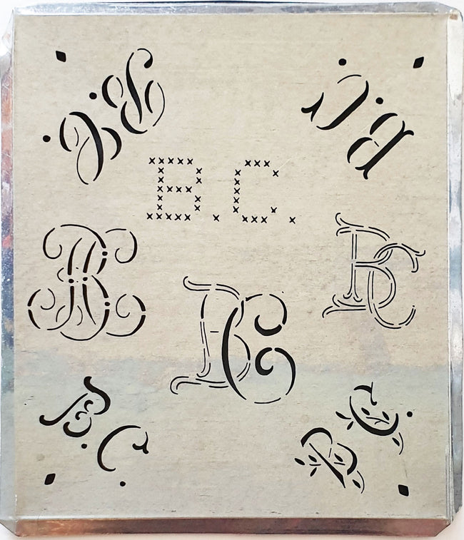 BC - Alte Monogrammschablone aus Zink-Blech mit 8 Variationen