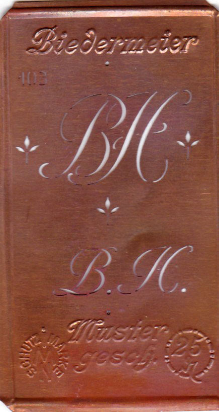 www.knopfparadies.de - BH - Alte Stickschablone mit 2 zarten Monogrammen