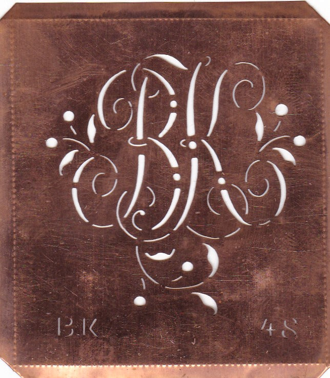 BK - Alte Schablone aus Kupferblech mit klassischem verschlungenem Monogramm