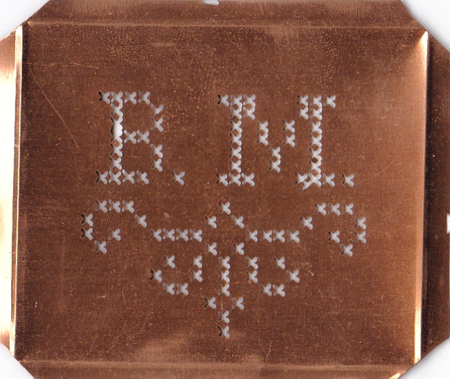 BM - Alte niedliche Kreuzstich Monogramm Schablone