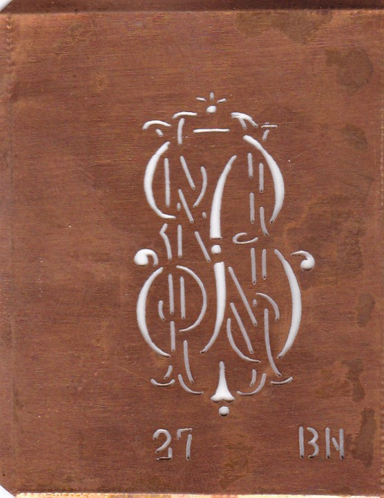 BN - Interessante Monogramm Schablone zum Sticken