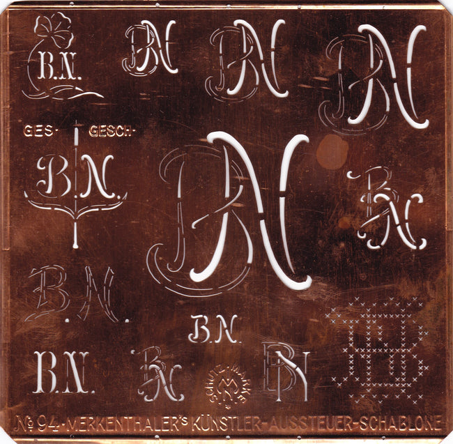BF - Sehr große und dekorative Kupfer Schablone mit 13 Monogrammvariationen