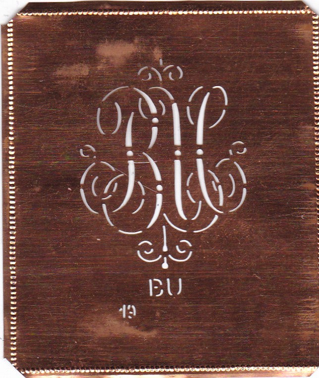BU - Alte verschlungene zarte Stickschablone