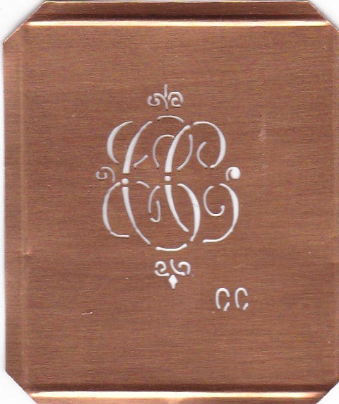 CC - Kupferschablone mit kleinem verschlungenem Monogramm