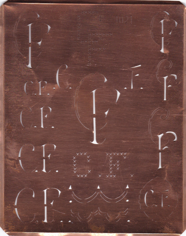 CF - Große attraktive Kupferschablone mit vielen Monogrammen