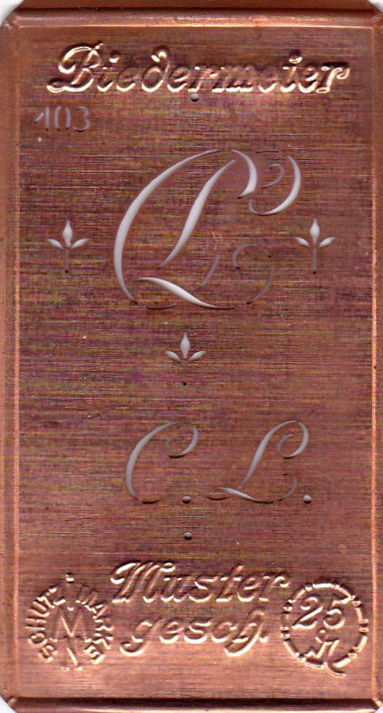 www.knopfparadies.de - CL - Alte Stickschablone mit 2 zarten Monogrammen