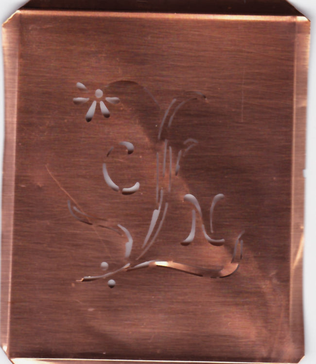 CN - Hübsche, verspielte Monogramm Schablone Blumenumrandung