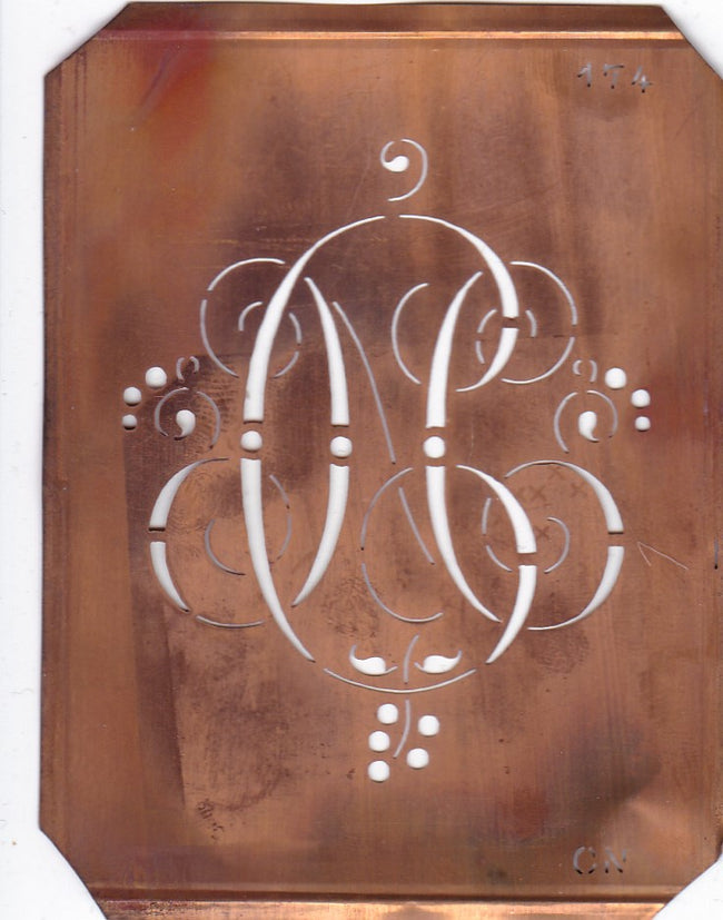 CN - Alte Monogramm Schablone mit Schnörkeln
