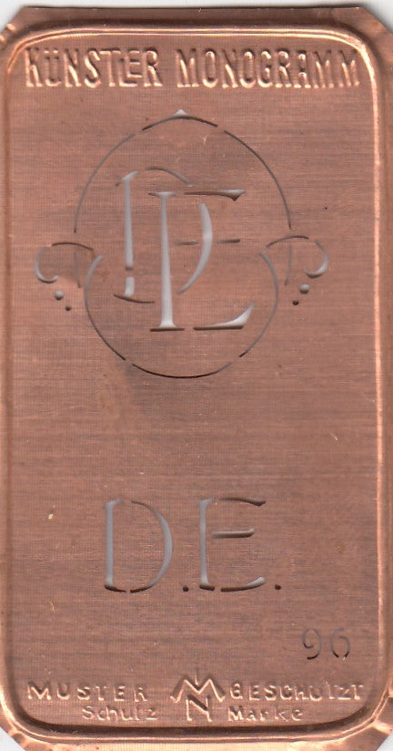 DE - Alte Jugendstil Stickschablone - Medaillon-Design