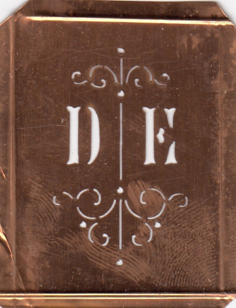DE - Besonders hübsche alte Monogrammschablone