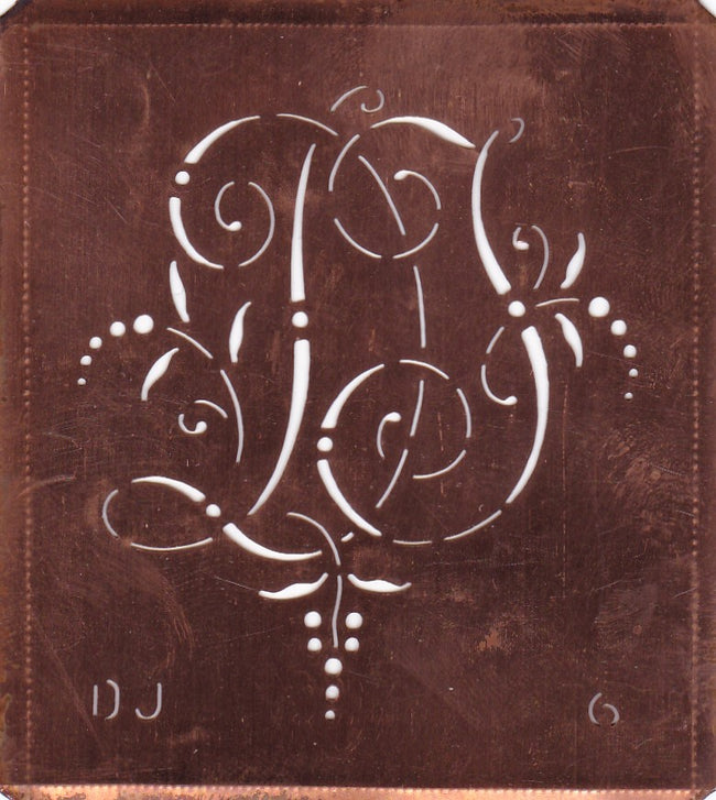 DJ - Interessante Monogrammschablone aus Kupferblech