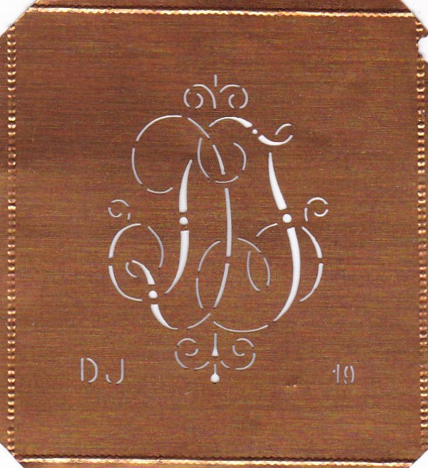 DJ - Alte verschlungene zarte Stickschablone