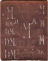 DM - Große attraktive Kupferschablone mit vielen Monogrammen