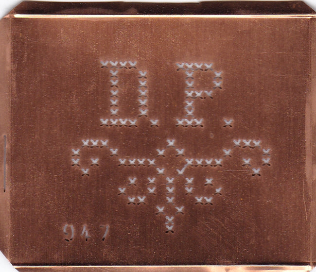 DP - Alte niedliche Kreuzstich Monogramm Schablone
