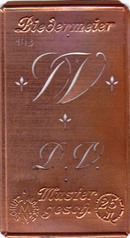 www.knopfparadies.de - DV - Alte Stickschablone mit 2 zarten Monogrammen
