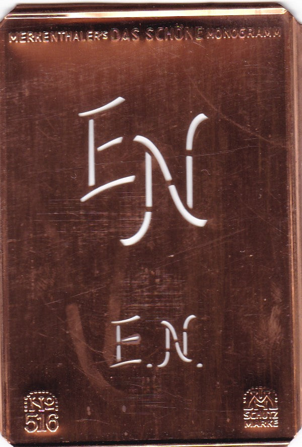 EN - Alte, sachlich designte Monogrammschablone zum Sticken