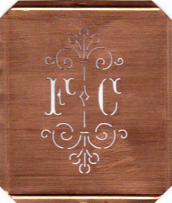 FC - Besonders hübsche alte Monogrammschablone