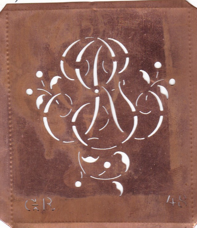 GR - Alte Schablone aus Kupferblech mit klassischem verschlungenem Monogramm