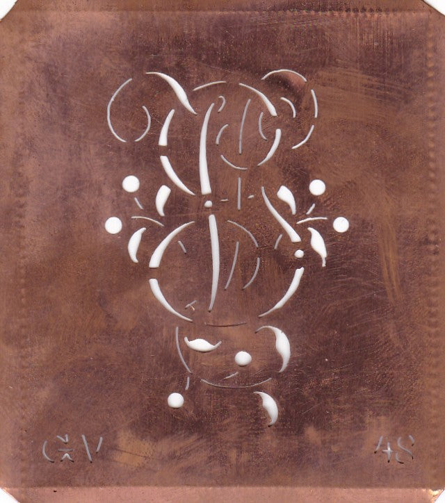 GV - Alte Schablone aus Kupferblech mit klassischem verschlungenem Monogramm 
