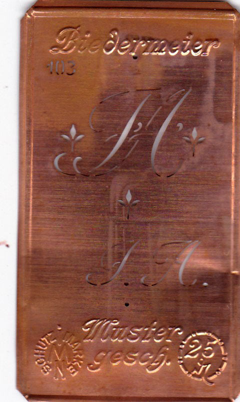 www.knopfparadies.de - JA - Alte Stickschablone mit 2 zarten Monogrammen