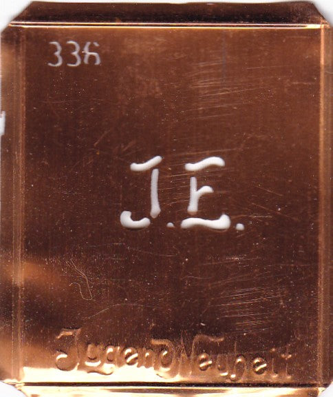 JE - Kleine Monogramm Schablone zum Besticken von Herrenhemden