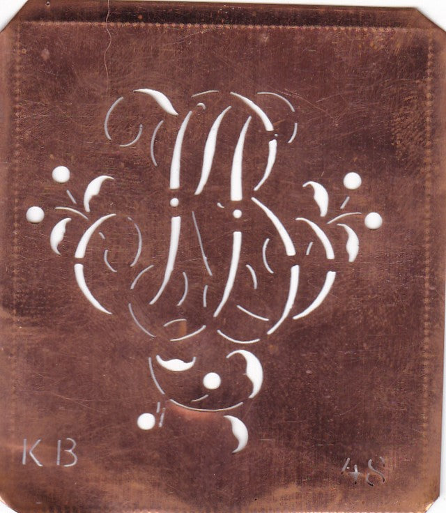 KB - Alte Schablone aus Kupferblech mit klassischem verschlungenem Monogramm