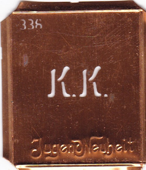 KK - Kleine Monogramm Schablone zum Besticken von Herrenhemden