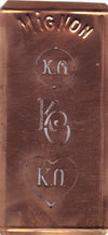 KO - Hübsche alte Kupfer Schablone mit 3 Monogramm-Ausführungen