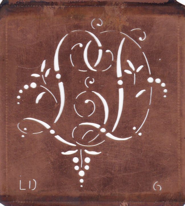 LD - Interessante Monogrammschablone aus Kupferblech
