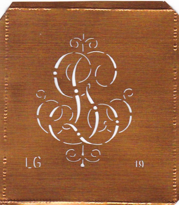 LG - Alte verschlungene zarte Stickschablone