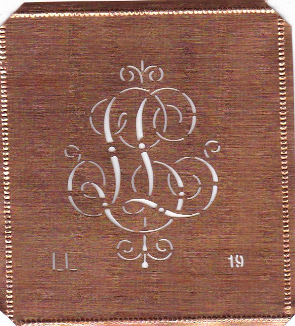 LL - Alte verschlungene zarte Stickschablone