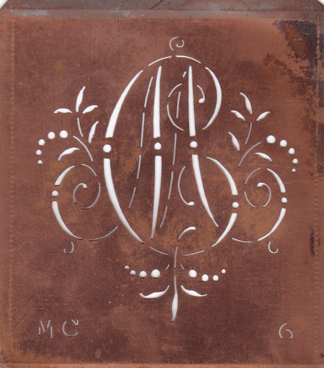 MC - Interessante Monogrammschablone aus Kupferblech