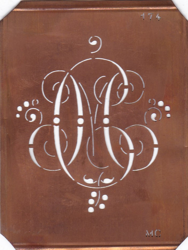 MC - Alte Monogramm Schablone mit Schnörkeln
