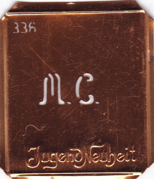 MC - Kleine Monogramm Schablone zum Besticken von Herrenhemden