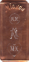 MN - Hübsche alte Kupfer Schablone mit 3 Monogramm-Ausführungen