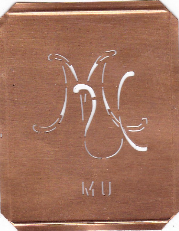 MU - 90 Jahre alte Stickschablone für hübsche Handarbeits Monogramme