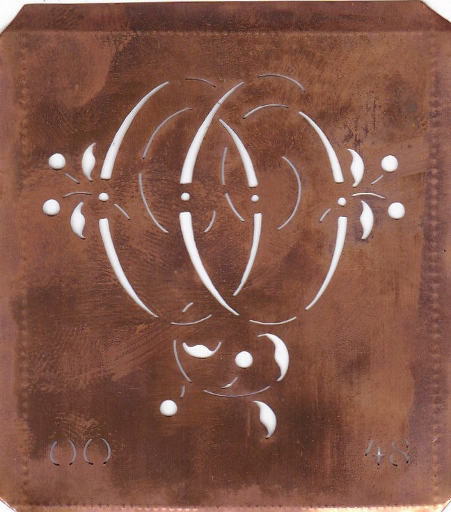 OO - Alte Schablone aus Kupferblech mit klassischem verschlungenem Monogramm 