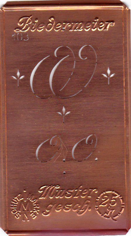 www.knopfparadies.de - OO - Alte Stickschablone mit 2 zarten Monogrammen