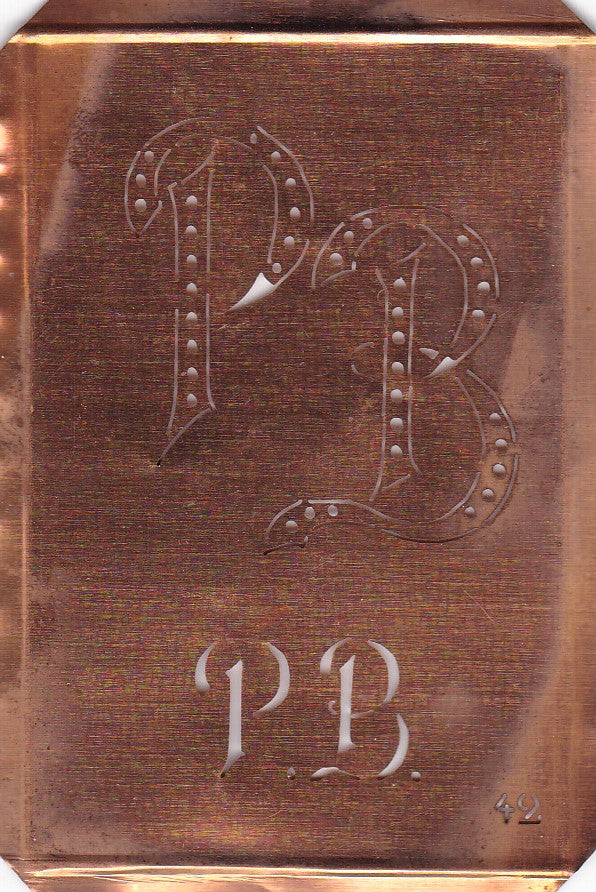 PB - Interessante alte Kupfer-Schablone zum Sticken von Monogrammen