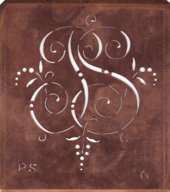 PS - Interessante Monogrammschablone aus Kupferblech