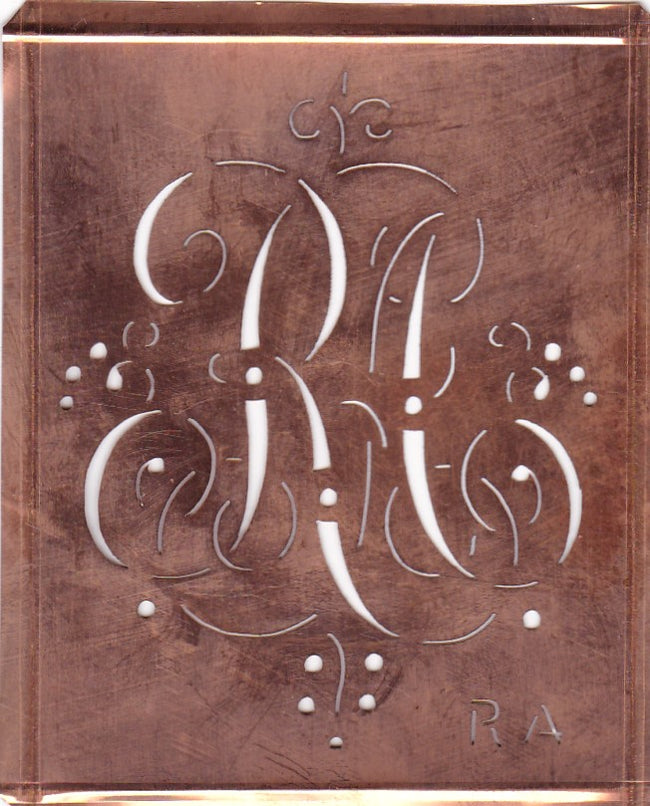 RA - Alte Monogramm Schablone mit nostalgischen Schnörkeln